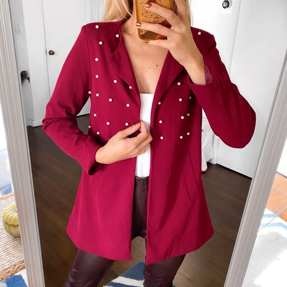 Magnifique Jackets & Blazers - 🎄 MAGNIFIQUE BURGUNDY RED PEARL DETAIL LOOSE FIT JACKET!